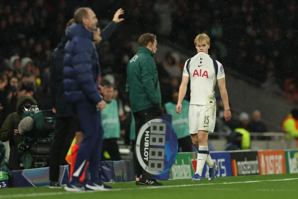 Lucas Bergvall Set For Spell on Sidelines After Ankle Injury in Spurs’ Dortmund Win 5 Lucas Bergvall injury ankle